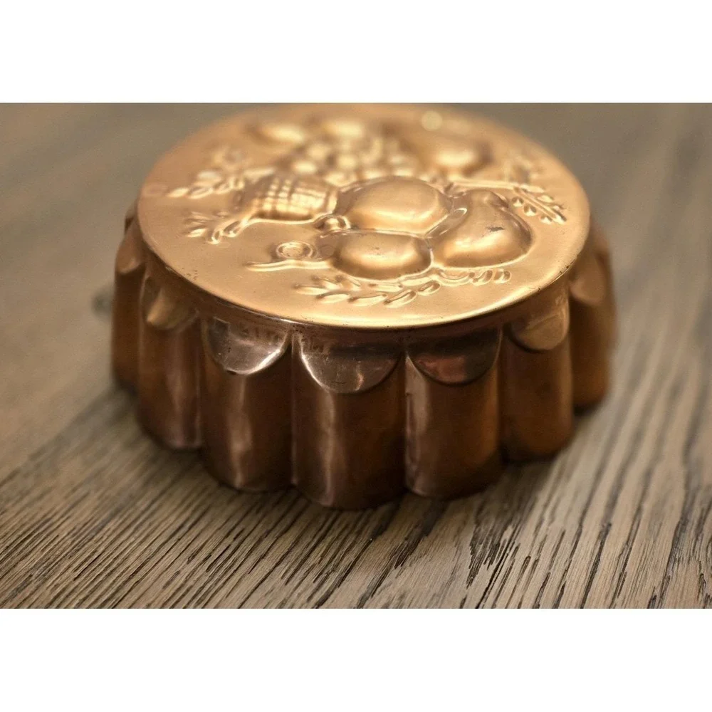 Vintage 8.5in Copper Fruit Embossed Scalloped Jello Mold Farmhouse